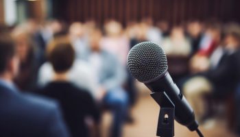 close-up-microphone-speech-official-event (Large)